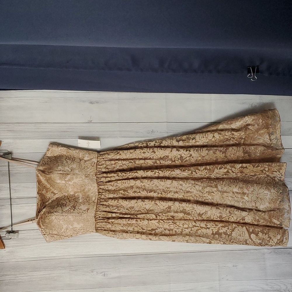 Jessica Simpson, Size 4, Gold Dress